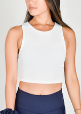 Sustainable activewear Good Days Form crop top white